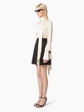 Charger l'image dans la galerie, SATIN LAVALIERE SHIRT - Nina Ricci