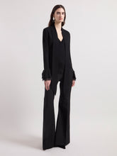 Charger l'image dans la galerie, V-Neck Black Wool Sweater