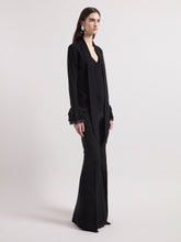 Charger l'image dans la galerie, V-Neck Black Wool Sweater