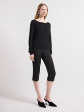 Charger l'image dans la galerie, Black Open Back Sweater