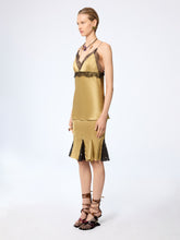 Cargar imagen en el visor de la galería, Gold V-Neck Silk Satin Top