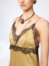 Cargar imagen en el visor de la galería, Gold V-Neck Silk Satin Top