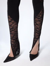 Cargar imagen en el visor de la galería, Patchwork Leggings With Lace Inserts
