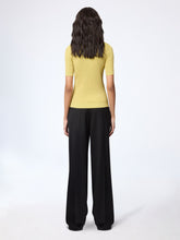 Charger l'image dans la galerie, Mustard V-Neck Knit Top