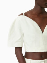 Charger l&#39;image dans la galerie, Heart neckline top in natural - Nina Ricci
