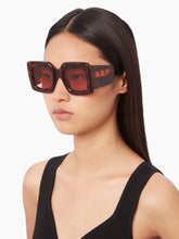 Load image into Gallery viewer, Precious square shiny havana Sunglasses
