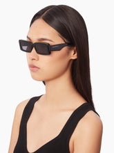 Load image into Gallery viewer, Waves rectangular shiny black Sunglasses
