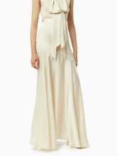 Charger l&#39;image dans la galerie, Long bias cut skirt in champagne - Nina Ricci
