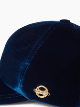 Cargar imagen en el visor de la galería, VELVET BASEBALL CAP - NINA RICCI
