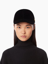 Cargar imagen en el visor de la galería, VELVET BASEBALL CAP - NINA RICCI
