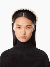 Charger l&#39;image dans la galerie, VELVET HEADBAND WITH PEARLS - NINA RICCI
