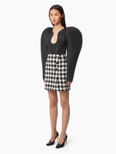 Cargar imagen en el visor de la galería, MINI HOUNDSTOOTH SKIRT - Nina Ricci
