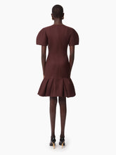 Charger l&#39;image dans la galerie, PEPLUM DRESS IN WOOL IN RED - Nina Ricci
