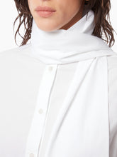 Cargar imagen en el visor de la galería, PUSSY-BOW SHIRT IN WHITE - Nina Ricci
