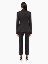 Cargar imagen en el visor de la galería, WOOL GABARDINE PEPLUM BLAZER IN BLACK - Nina Ricci
