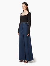 Cargar imagen en el visor de la galería, FLARED DENIM PANTS IN BLUE - Nina Ricci
