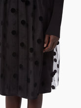 Charger l&#39;image dans la galerie, PLEATED SKIRT IN POLKA-DOT TULLE IN BLACK - Nina Ricci
