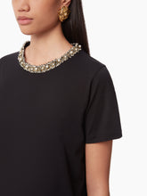 Cargar imagen en el visor de la galería, BEADED NECKLINE T-SHIRT - Nina RicciBEADED NECKLINE T-SHIRT IN BLACK - Nina Ricci
