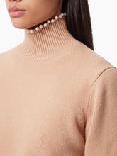 Charger l&#39;image dans la galerie, BEADED TURTLENECK IN BEIGE - Nina Ricci
