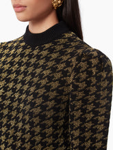 Cargar imagen en el visor de la galería, HOUNDSTOOTH JACQUARD SWEATER IN BLACK - Nina Ricci
