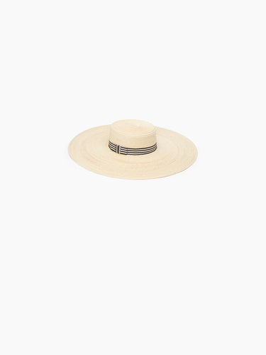 Straw capeline hat in white - Nina Ricci