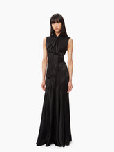 Charger l&#39;image dans la galerie, Long bias cut skirt in black - Nina Ricci
