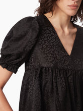 Load image into Gallery viewer, BABYDOLL TOP WITH PUFF SLEEVES
