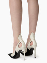 Load image into Gallery viewer, Black and Cream Suede Pumps
