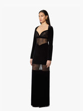 Cargar imagen en el visor de la galería, Long Velvet Dress - Nina Ricci
