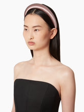 Cargar imagen en el visor de la galería, VOLUMINOUS SATIN HEADBAND - Nina Ricci
