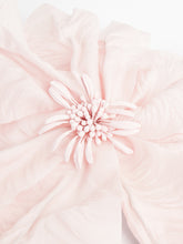 Load image into Gallery viewer, PAVOT FLOWER PIN - Nina Ricci
