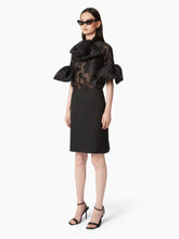 Cargar imagen en el visor de la galería, LAVALIERE SHIRT WITH COCOON SLEEVES - Nina Ricci
