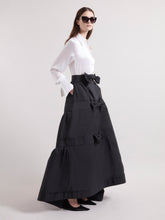 画像をギャラリービューアに読み込む, Black Taffeta Maxi Skirt
