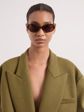 Charger l'image dans la galerie, Lunettes de soleil ovales vintage havane
