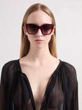 Charger l'image dans la galerie, Lunettes de soleil œil-de-chat oversize bordeaux
