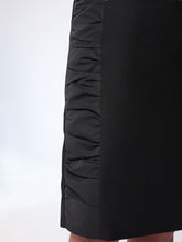 Load image into Gallery viewer, Midi Wool Skirt
