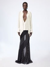 Cargar imagen en el visor de la galería, Cream Lavalliere Silk Shirt

