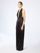 Charger l'image dans la galerie, V-Neck Silk Blouse With Bow Detail
