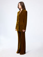 Charger l'image dans la galerie, Fluid Velvet Flared Pants

