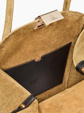 Charger l'image dans la galerie, LE BAL BAG LARGE IN SUEDE
