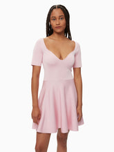 Load image into Gallery viewer, Heart neckline flared dress in pink - Nina Ricci
