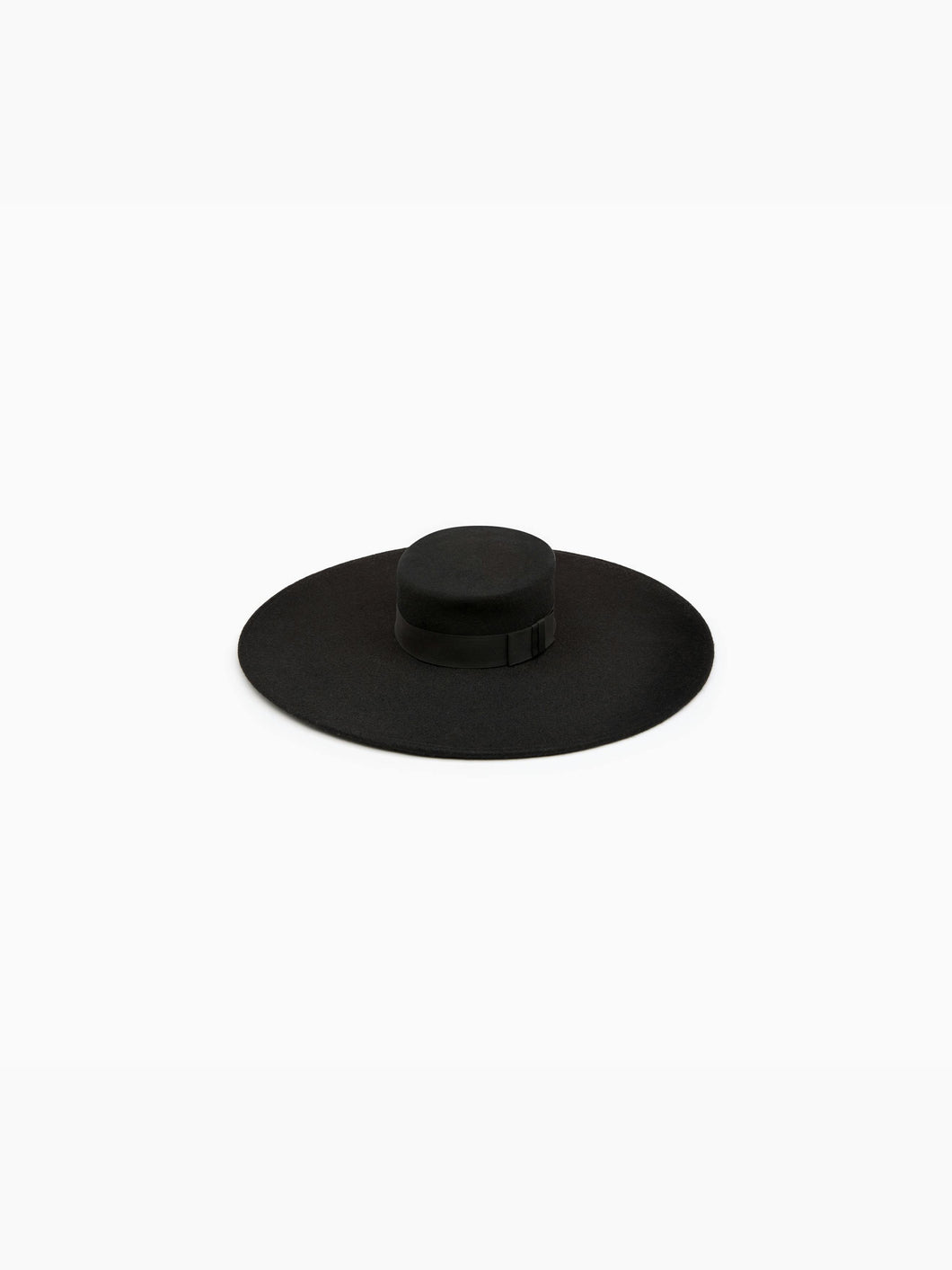 Felt cool capeline hat in black - Nina Ricci