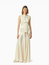 Charger l&#39;image dans la galerie, Long bias cut skirt in champagne - Nina Ricci
