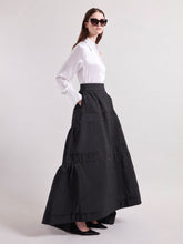 画像をギャラリービューアに読み込む, Black Taffeta Maxi Skirt
