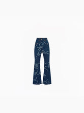 Charger l&#39;image dans la galerie, Bow-print exaggerated flare jeans in raw denim - Nina Ricci
