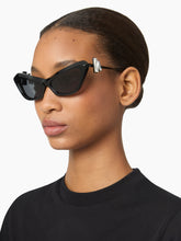 Load image into Gallery viewer, WAVES CAT-EYE SUNGLASSES
