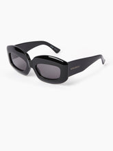 Load image into Gallery viewer, PRECIOUS RECTANGULAR SUNGLASSES
