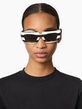 Load image into Gallery viewer, PRECIOUS RECTANGULAR SUNGLASSES
