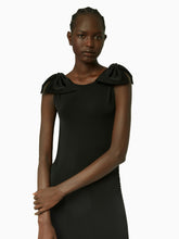 Charger l&#39;image dans la galerie, Fluid open back dress in black - Nina Ricci
