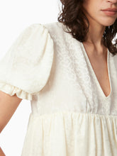 Load image into Gallery viewer, Babydoll top with ruched sleeves in creme - Nina Ricci
